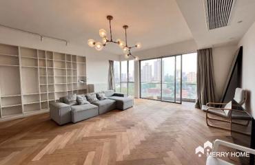 Chevalier  4 bedrooms with balcony and view Anfu road